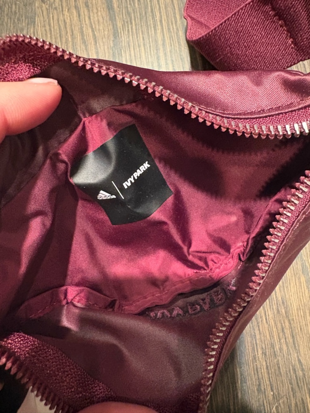 IVY PARK adidas Maroon Belt Bag with Silver Zip one size fits most elastic belt - Picture 8 of 11